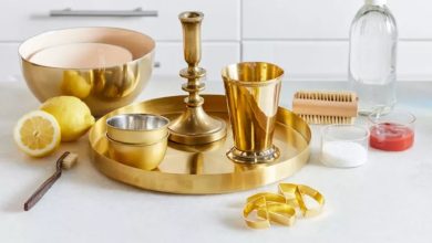 11 روش تمیز کردن و برق انداختن ظروف برنجی در خانه