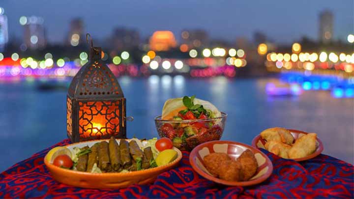 راهکارهایی برای تغذیه مناسب سحری و افطار