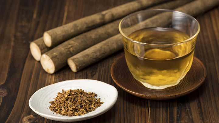 درمان سریع دل درد در خانه با دمنوش شیرین بیان