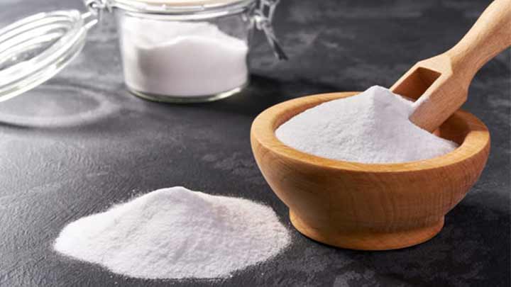 براق کردن ظروف مسی یا نقرهای با جوش شیرین براق کردن ظروف مسی یا نقرهای با جوش شیرین