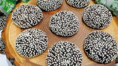 طرز تهیه شیرینی کنجدی موکا خوشمزه؛ مرحله به مرحله