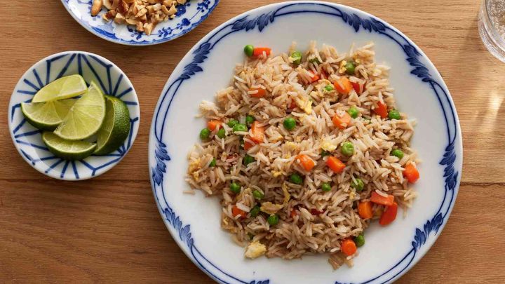 مراحل تهیه برنج سرخ شده چینی