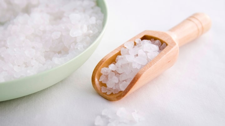 فواید و مضرات کلی مصرف نمک فواید و مضرات کلی مصرف نمک