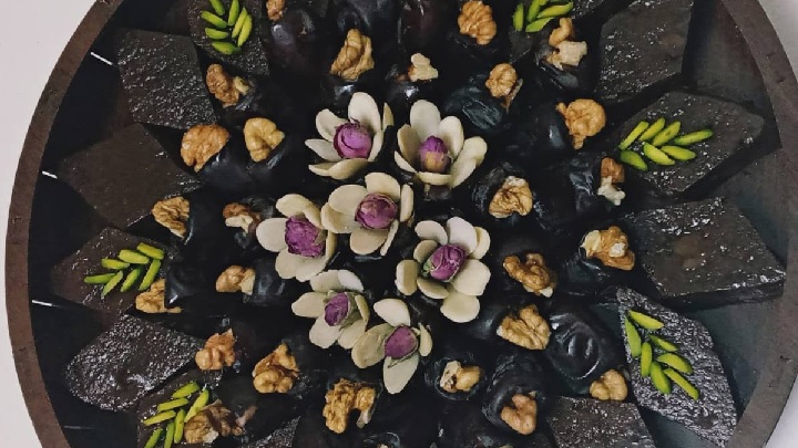 طرز تهیه حلوا گردویی