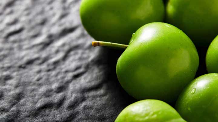 موارد منع مصرف گوجه سبز موارد منع مصرف گوجه سبز