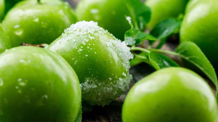 عوارض مصرف گوجه سبز عوارض مصرف گوجه سبز