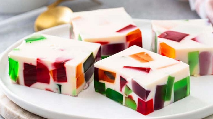 ژله خرده شیشه با شیر ژله خرده شیشه با شیر