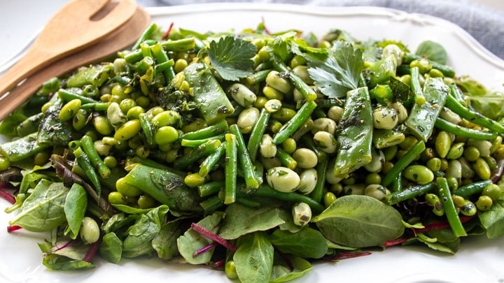 مراحل تهیه سالاد روسی لوبیا سبز با نخود فرنگی مراحل تهیه سالاد روسی لوبیا سبز با نخود فرنگی