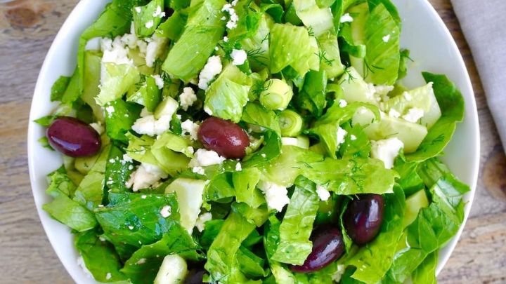 نکات و فوت و فنهای تهیه سالاد کاهو و گوجه سبز نکات و فوت و فنهای تهیه سالاد کاهو و گوجه سبز