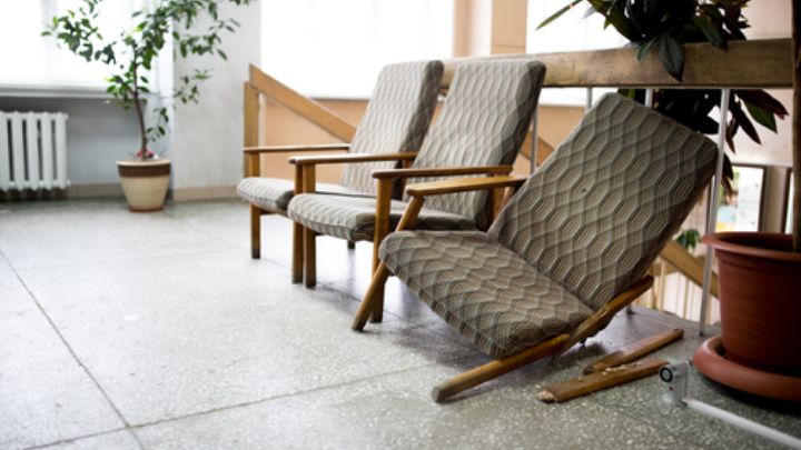 دفع انرژی منفی از خانه با دور انداختن لوازم خراب و شکسته دفع انرژی منفی از خانه با دور انداختن لوازم خراب و شکسته