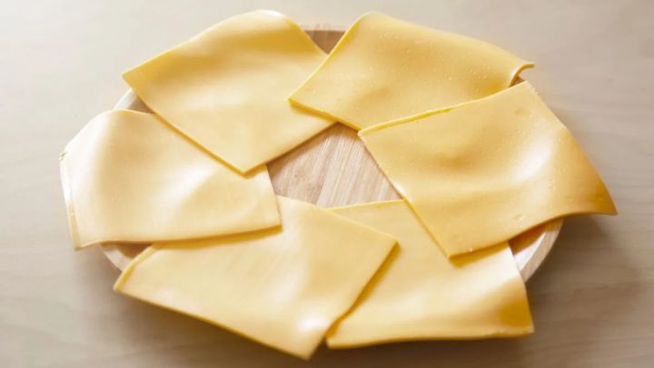 مراحل تهیه پنیر چدار خانگی