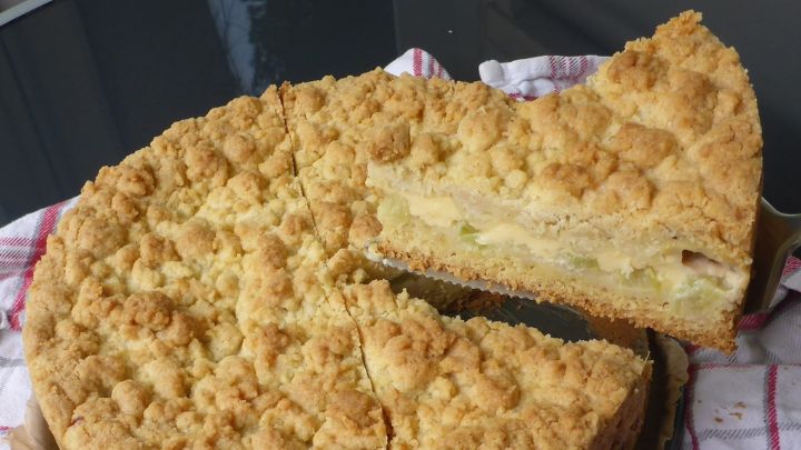 طرز تهیه کیک استروسل ریواس طرز تهیه کیک استروسل ریواس