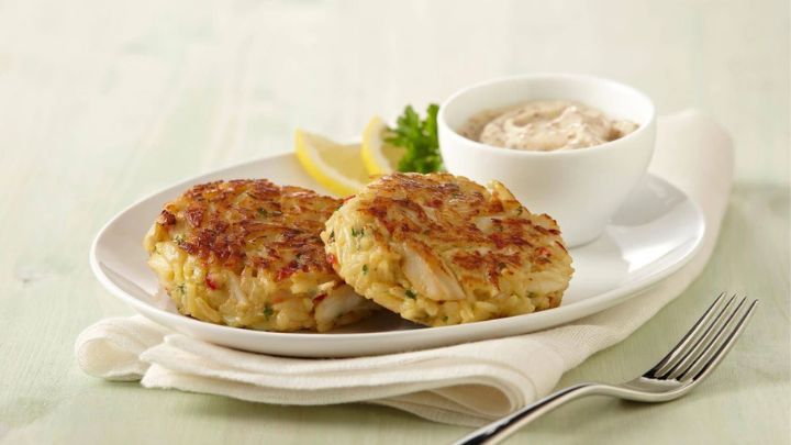 مراحل تهیه کوکو باقلا سبز