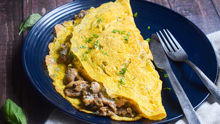 مراحل تهیه املت قارچ