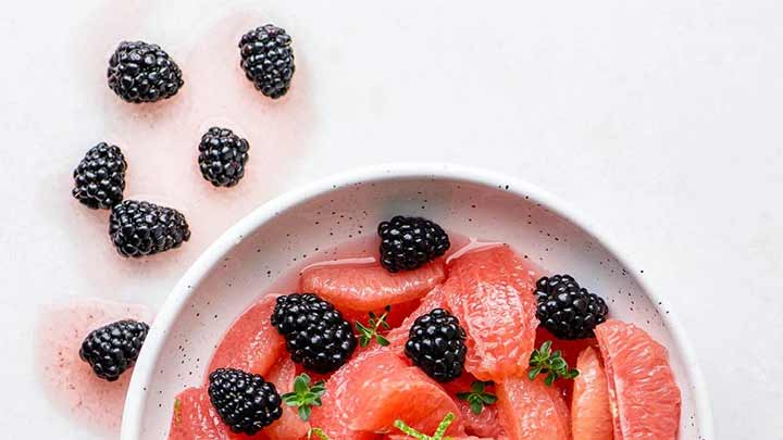 نکات و فوت و فنهای تهیه ترشی توت سیاه نکات و فوت و فنهای تهیه ترشی توت سیاه