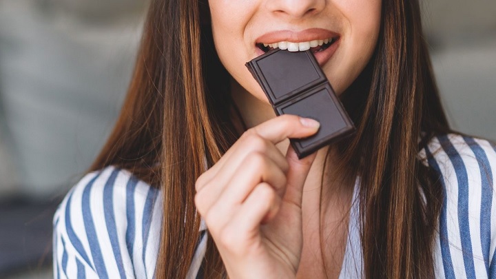 تاثیر مصرف روزانه شکلات بر روی روده تاثیر مصرف روزانه شکلات بر روی روده