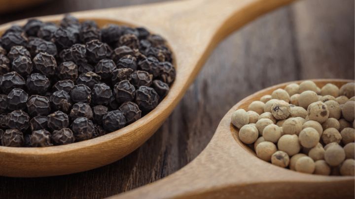 فلفل سفید چه تفاوتی با فلفل سیاه دارد؟