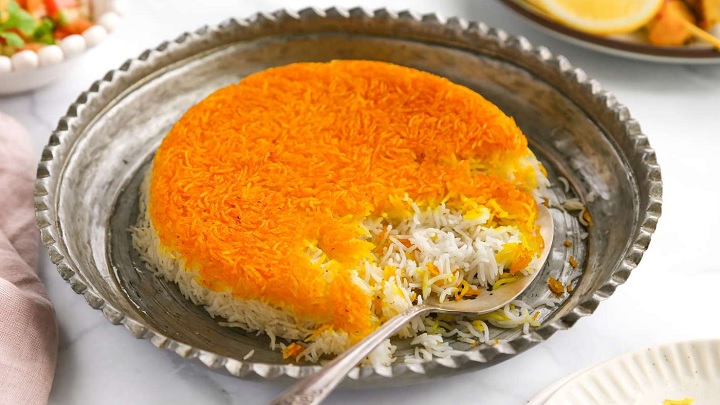 مراحل تهیه برنج هاشمی به صورت آبکش مراحل تهیه برنج هاشمی به صورت آبکش