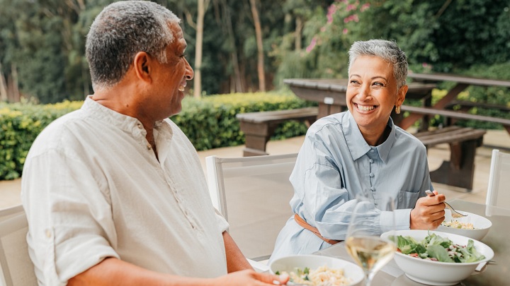 مرغ و گوشت بدون چربی از بهترین غذاها بعد از ۵۰ سالگی مرغ و گوشت بدون چربی از بهترین غذاها بعد از ۵۰ سالگی
