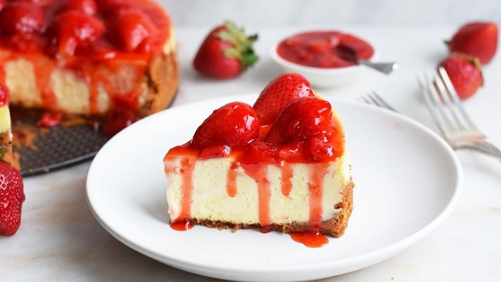 چیز کیک توت فرنگی چیز کیک توت فرنگی