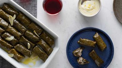 طرز تهیه دلمه برگ مو با رب انار؛ خوشمزه و مجلسی