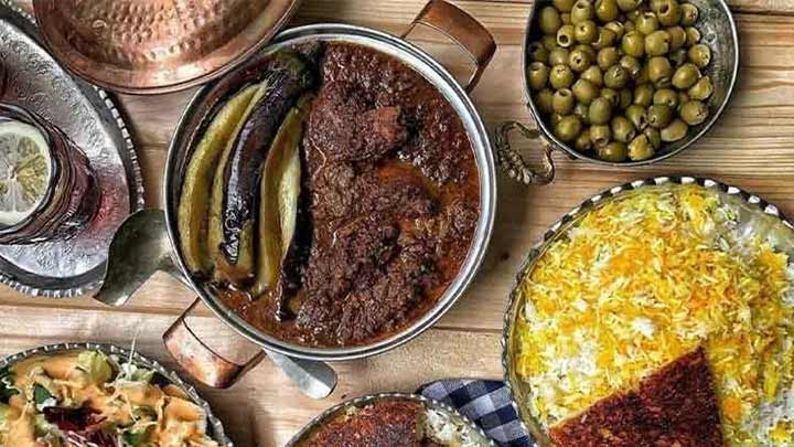 مراحل تهیه فندق قاتق مراحل تهیه فندق قاتق