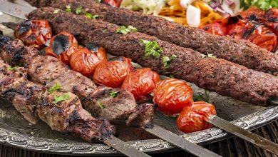 نحوه سیخ گرفتن کباب را یاد بگیرید