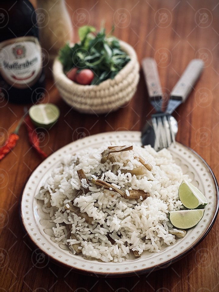 طرز تهیه کنگر پلو با گوشت چرخ کرده طرز تهیه کنگر پلو با گوشت چرخ کرده