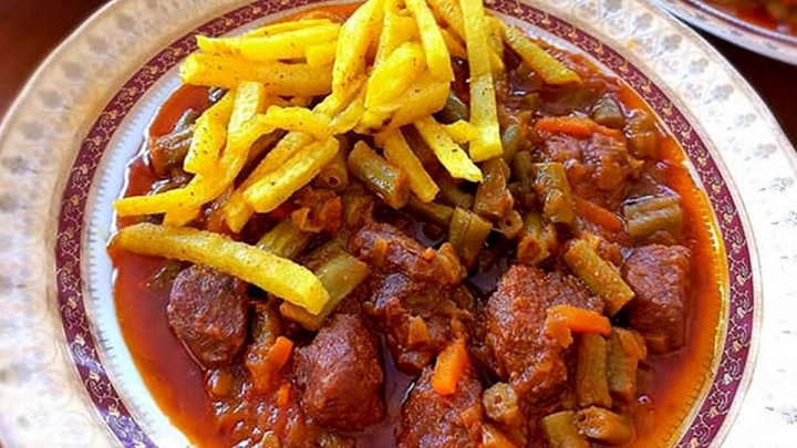 مراحل طرز تهیه خورشت لوبیا سبز مراحل طرز تهیه خورشت لوبیا سبز