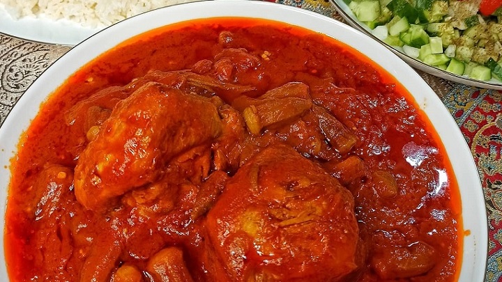 نکات و فوت و فنهای طرز تهیه خورش مرغ با بامیه نکات و فوت و فنهای طرز تهیه خورش مرغ با بامیه