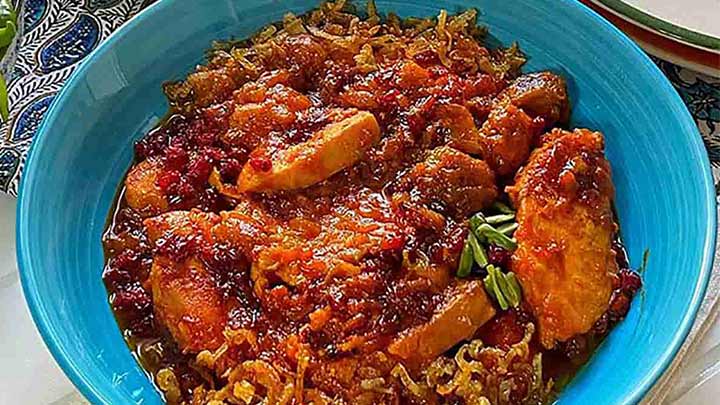 مراحل تهیه خورشت زرشک آلو مراحل تهیه خورشت زرشک آلو