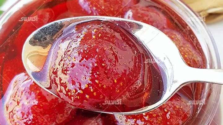 مربای توت فرنگی مربای توت فرنگی