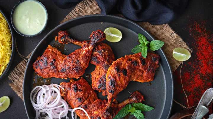 مراحل تهیه مرغ تندوری مراحل تهیه مرغ تندوری