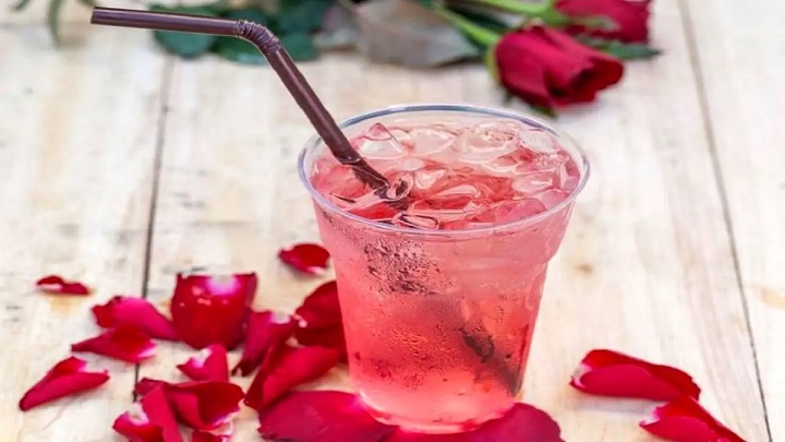 مراحل تهیه شربت گلاب ساده مراحل تهیه شربت گلاب ساده