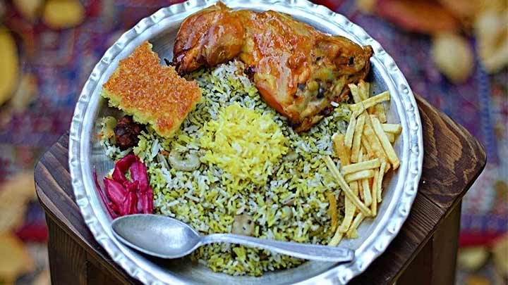 مراحل تهیه شوید پلو با مرغ