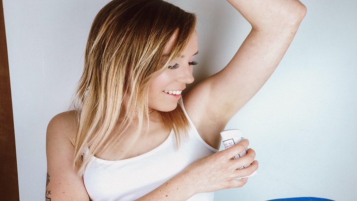 کمبود کدام ویتامین باعث میشود عرقمان بو بدهد؟ کمبود کدام ویتامین باعث میشود عرقمان بو بدهد؟