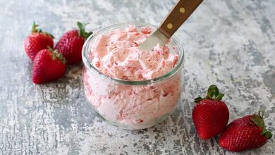 طرز تهیه کره توت فرنگی؛ صبحانهای جذاب و اشتها آور