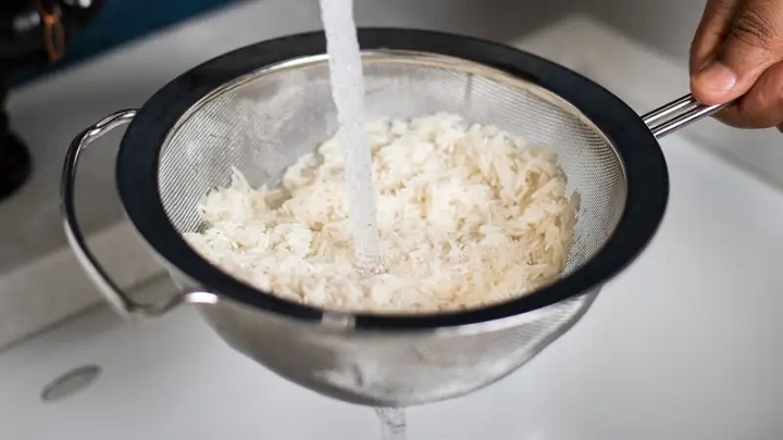 نحوه شستن برنج