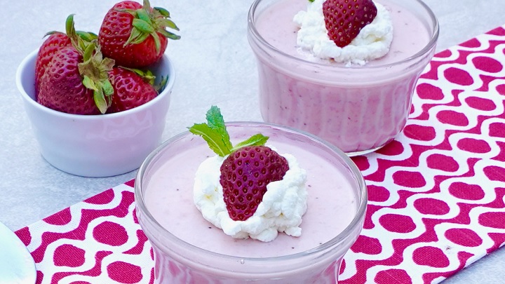 نکات و فوت و فن‌های طرز تهیه کرم باتر میلک با توت فرنگی