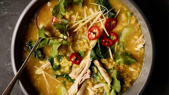 سوپ مرغ و برنج قهوهای از غذاهای خوشمزه با برنج قهوهای سوپ مرغ و برنج قهوهای از غذاهای خوشمزه با برنج قهوهای