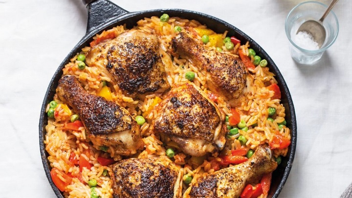 مراحل تهیه پلو قرمز کلمبیایی مراحل تهیه پلو قرمز کلمبیایی برای شام