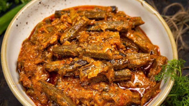طرز تهیه کاری بامیه هندی بدون گوشت طرز تهیه کاری بامیه هندی بدون گوشت
