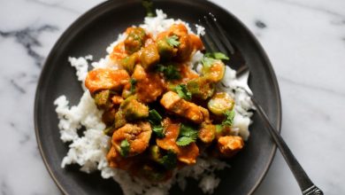 طرز تهیه بامیه پلو با مرغ؛ به روش اصیل جنوبی با نکات