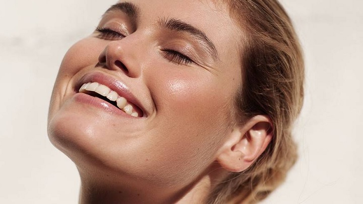 درمان لکه‌های پوستی از خواص ماسک طالبی برای پوست