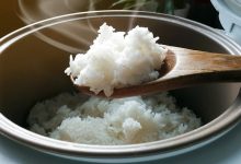 9 علت چسبیدن برنج در پلوپز؛ راهکارهایی برای نچسبیدن آن