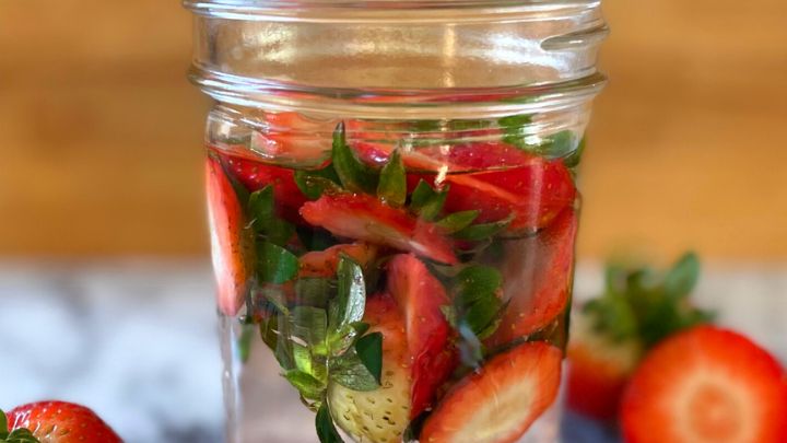 خواص سرکه توتفرنگی خواص سرکه توتفرنگی