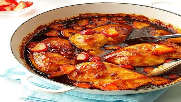 خورش توت فرنگی با مرغ خوشمزه خورش توت فرنگی با مرغ خوشمزه