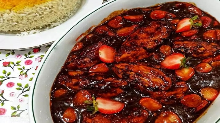 خورش توت فرنگی با مرغ خوشمزه مرحله به مرحله خورش توت فرنگی با مرغ خوشمزه مرحله به مرحله