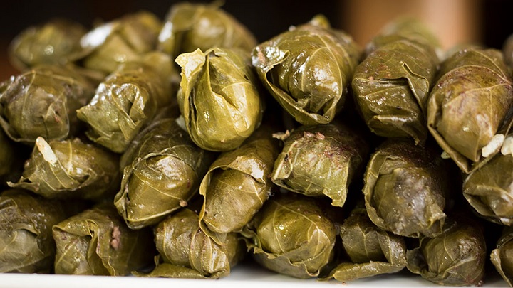 از برگ مناسبی برای دلمه استفاده کنید