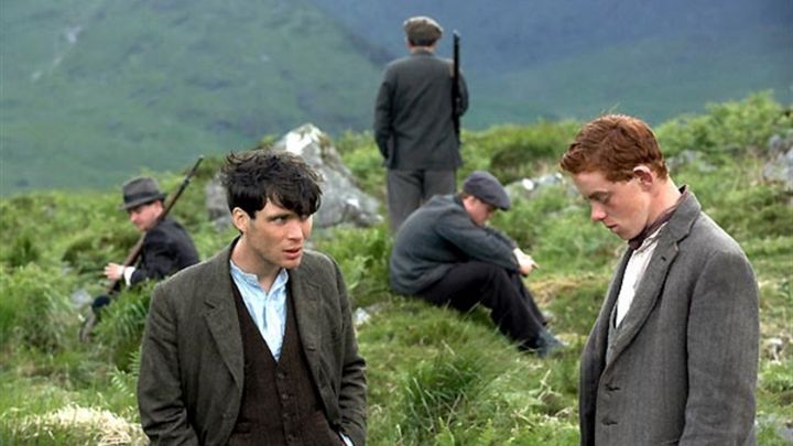 5- بادی که در مرغزار میوزد (The Wind that Shakes the Barley) 5- بادی که در مرغزار میوزد (The Wind that Shakes the Barley)